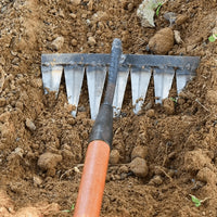 "Outil de Jardinage Polyvalent : Houe, Râteau de Désherbage et Herse en Acier - MOM GARDEN"